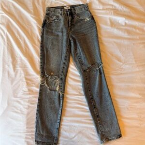 Pistola Ripped Mom Jeans